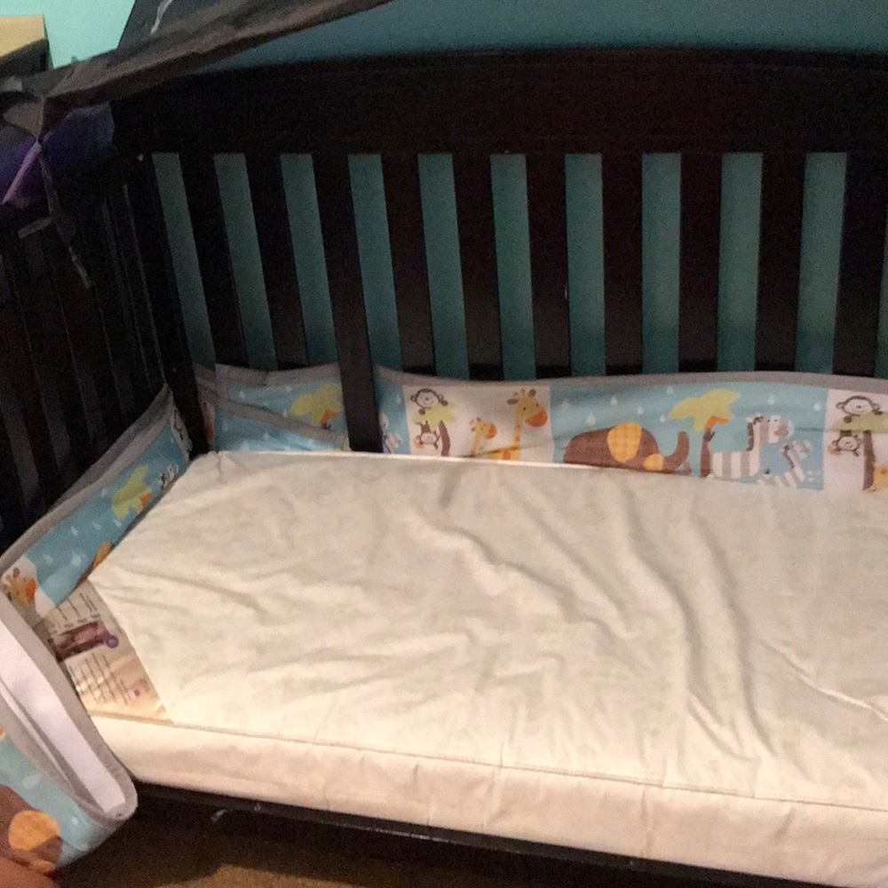 Baby bed/ mattress pillow